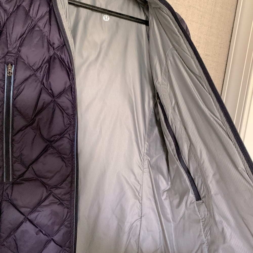 Lululemon down filled puffer jacket. Sz. S - Picture 4 of 5